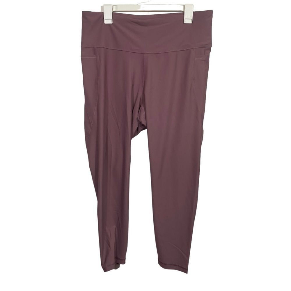 NWOT Old Navy Mauve Elevate High Waisted Activewear Leggings